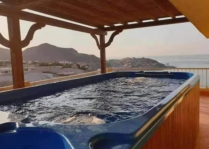 Amazing Sea View Penthouse In Pyramids Porto El-sokhna 3*