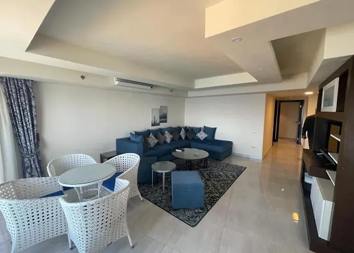 Amazing Sea View Penthouse In Pyramids Porto El-sokhna